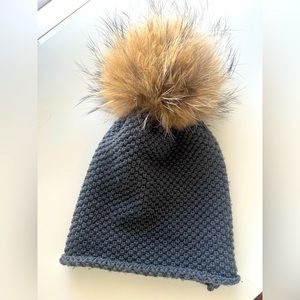 Pom Pom hat